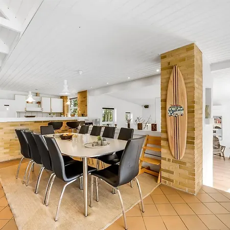 Ewy - 300m From The Sea By Interhome *