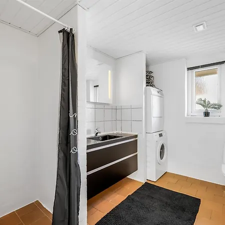 Ewy - 300m From The Sea By Interhome
