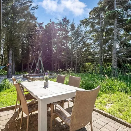 Ewy - 300m From The Sea By Interhome *
