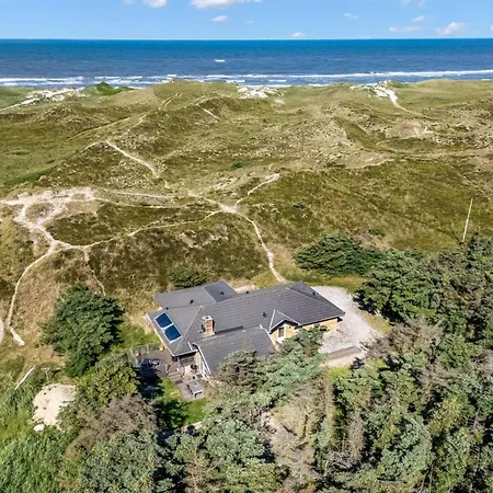 Ewy - 300m From The Sea By Interhome